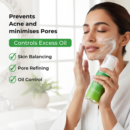 Oil Control Foaming Face Wash with Tea Tree Extract for Pore Minimizing The Bath and Care