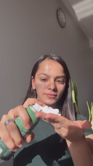 Mousse Face Wash with Kaolin & Chamomile reel 1